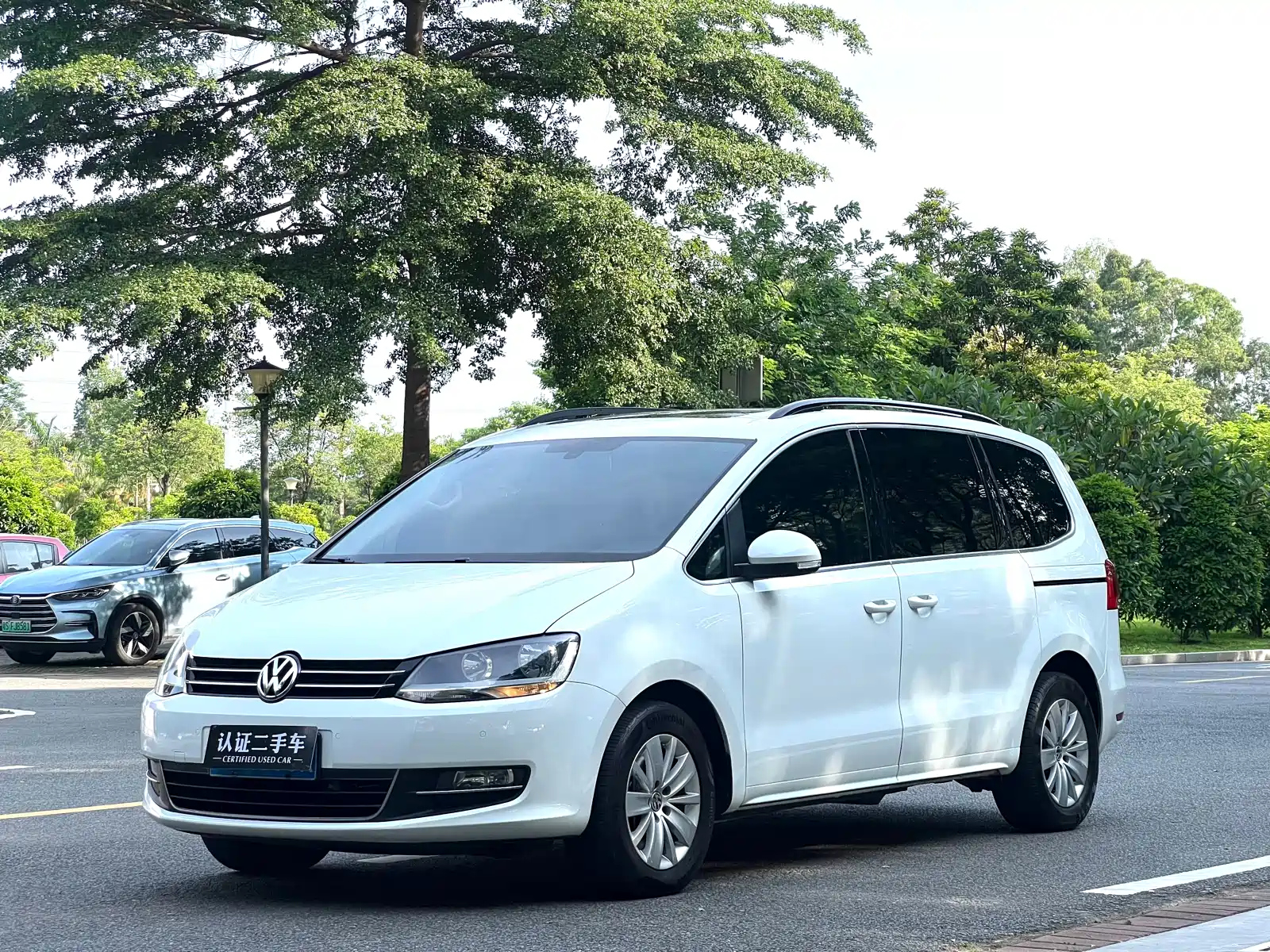 VOLKSWAGEN SHARAN 2014