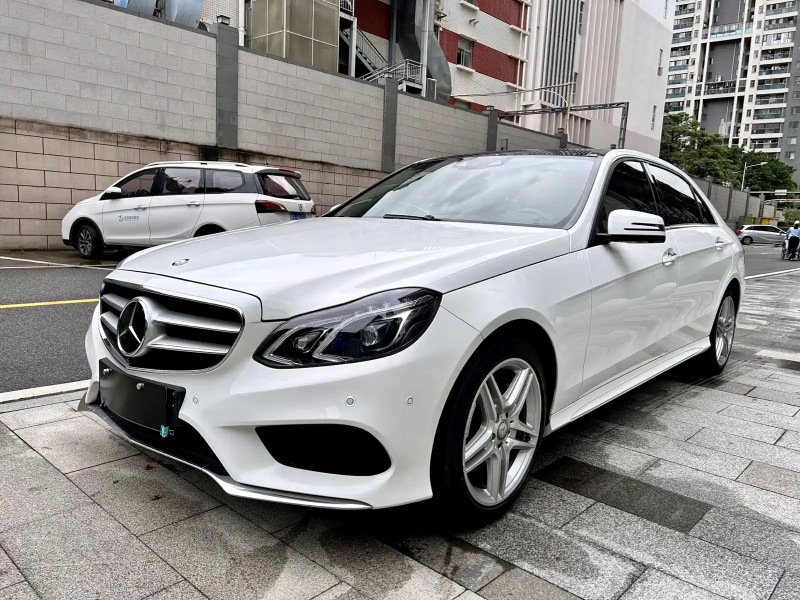 MERCEDES BENZ E-CLASS 2014
