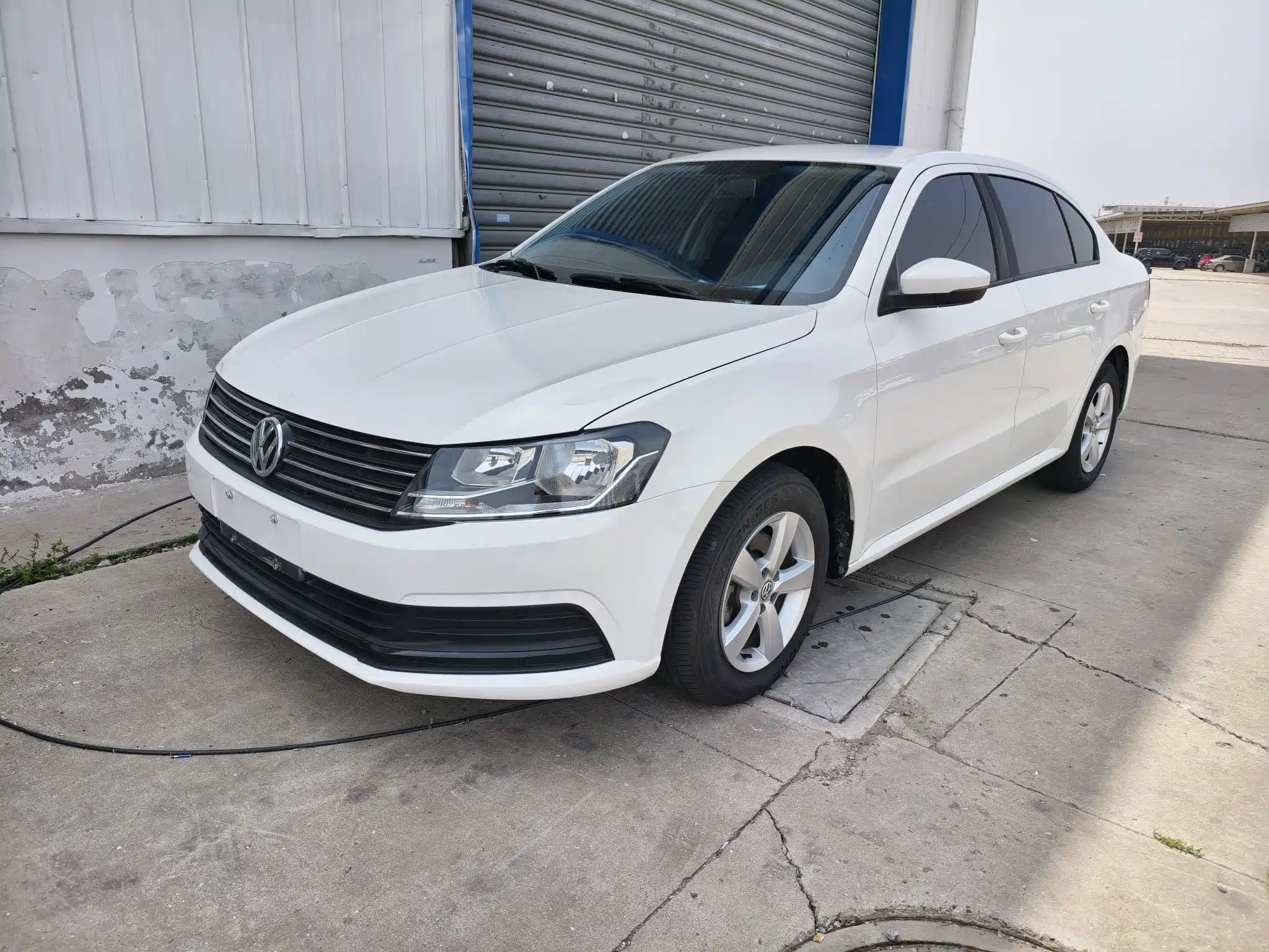 VOLKSWAGEN LAVIDA 2015