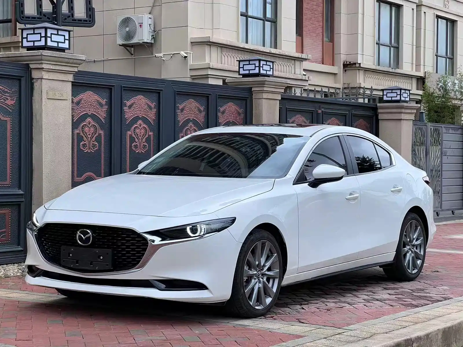 MAZDA 3 AXELA