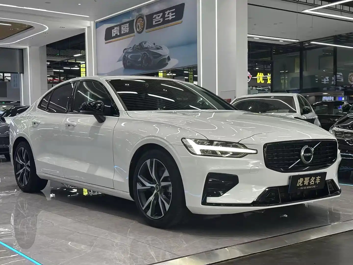 VOLVO S60 2022