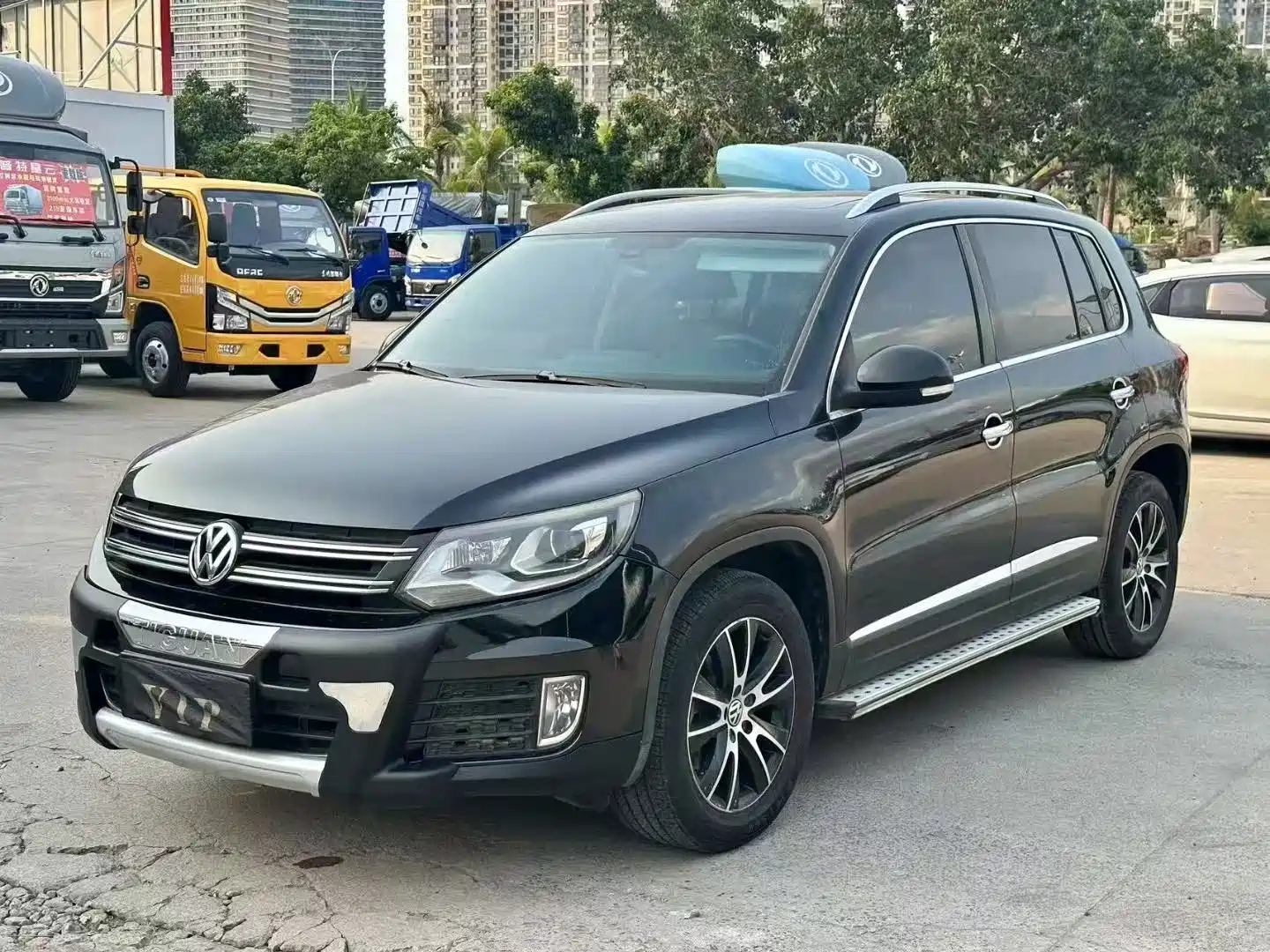 VOLKSWAGEN TIGUAN 2015