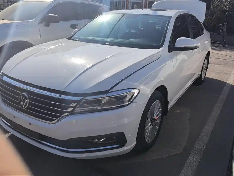 VOLKSWAGEN LAVIDA 2021