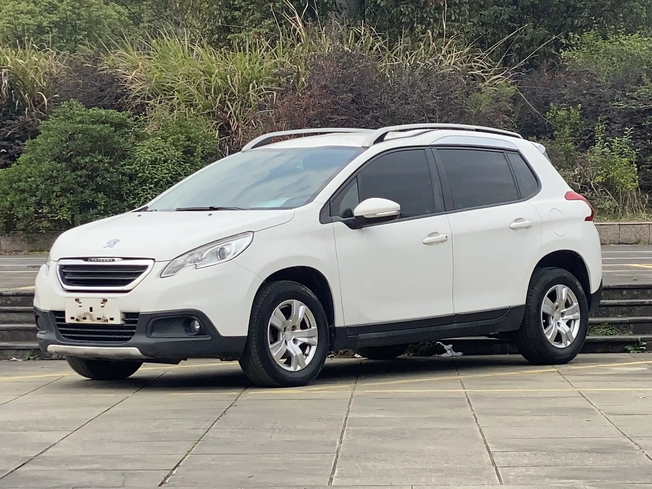 PEUGEOT 2008 2018