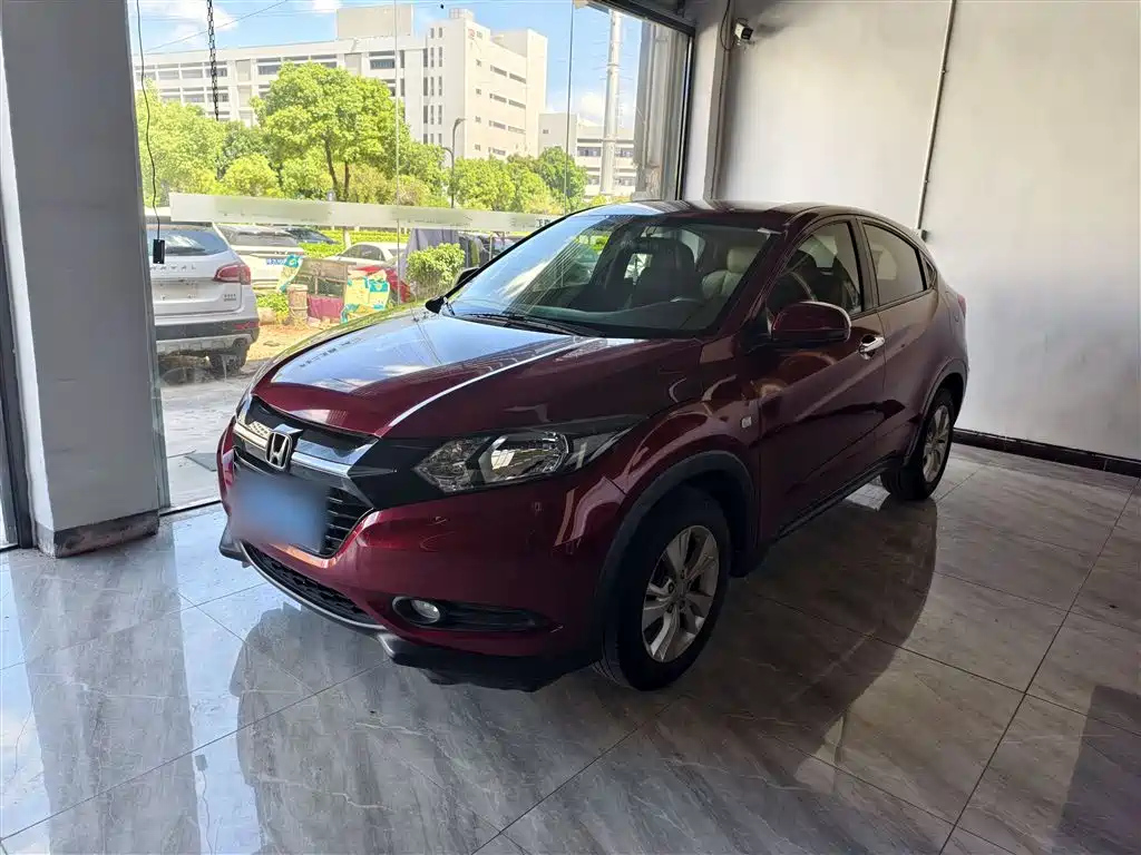 HONDA VEZEL 2015