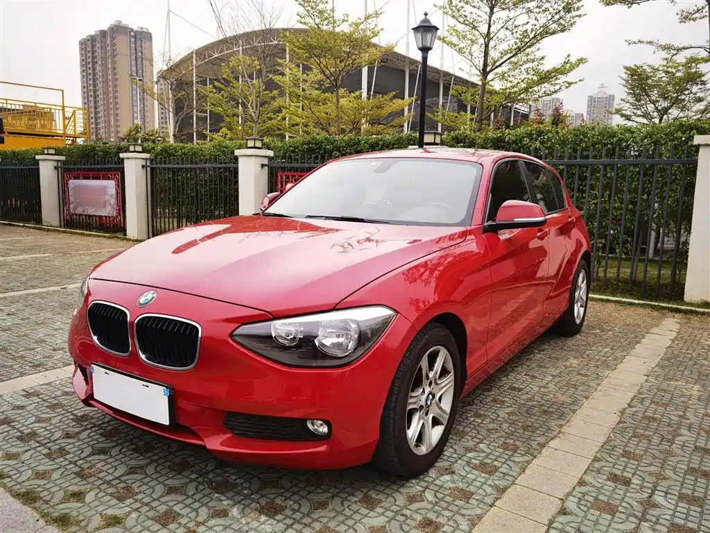 BMW 1-SERIES IMPORT 2013