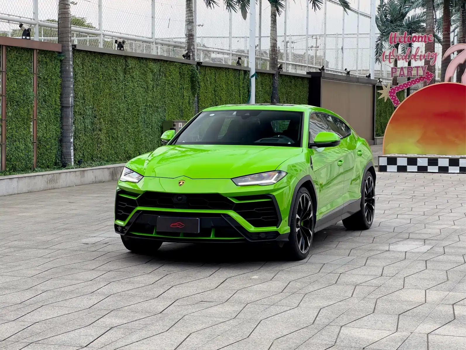 LAMBORGHINI URUS 2021
