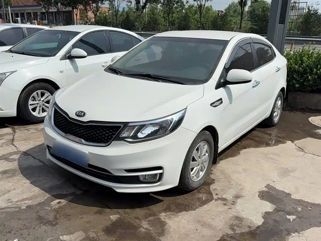 KIA K2 2015