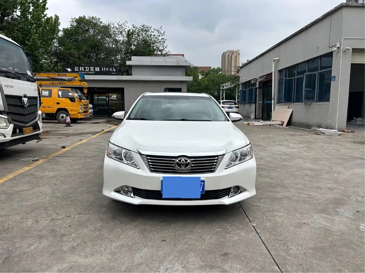 TOYOTA CAMRY 2013