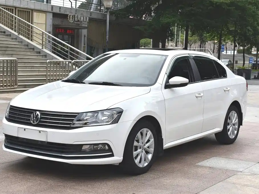 VOLKSWAGEN LAVIDA 2017