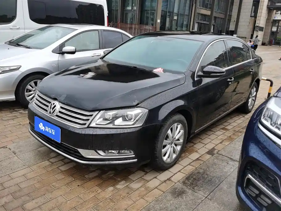 VOLKSWAGEN MAGOTAN 2015