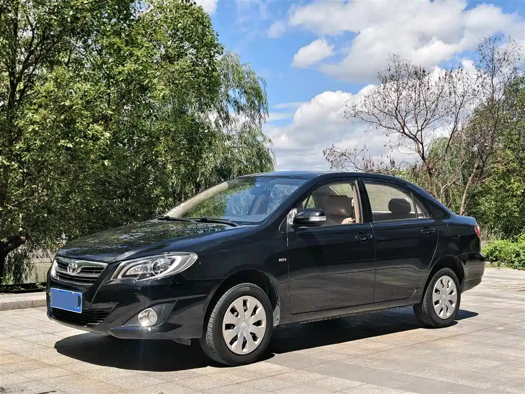 TOYOTA COROLLA 2013