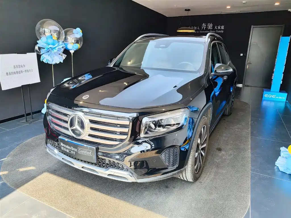 MERCEDES BENZ GLB 2024