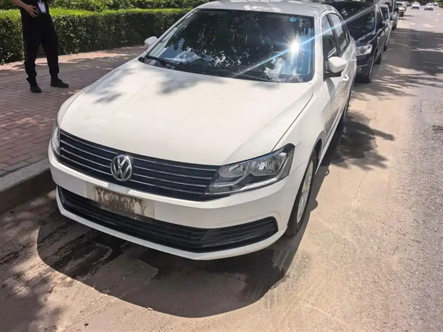 VOLKSWAGEN LAVIDA 2017