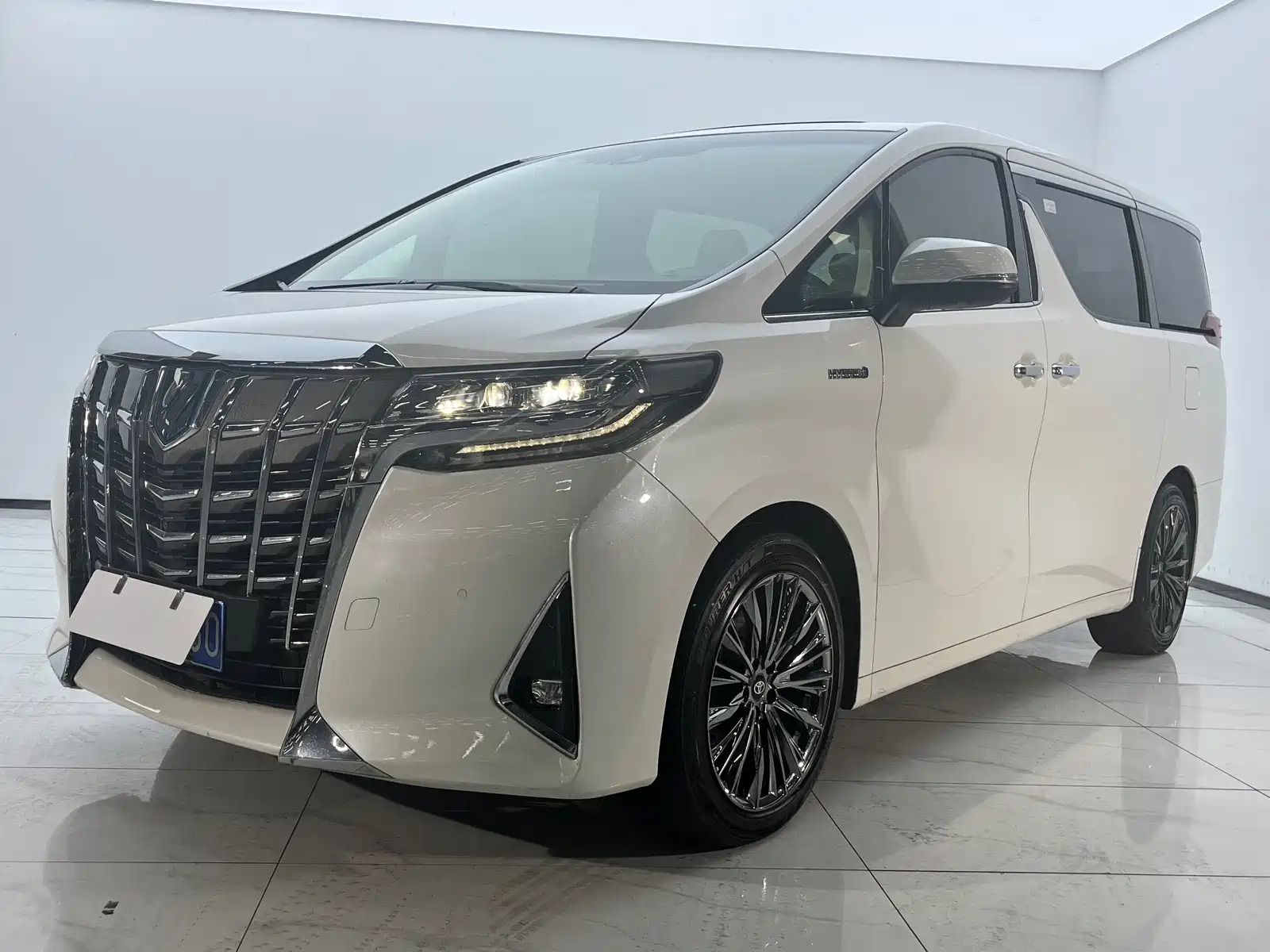 TOYOTA ALPHARD 2019