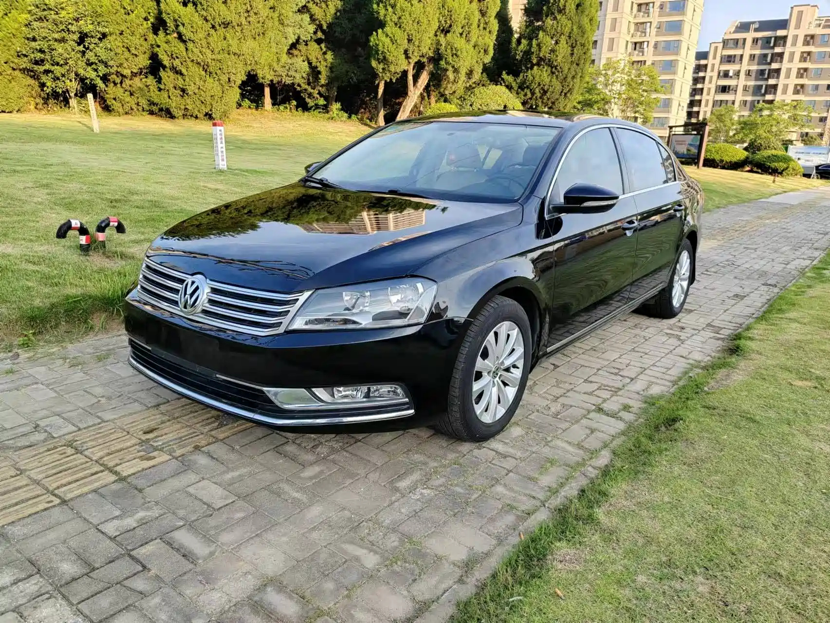 VOLKSWAGEN MAGOTAN 2012
