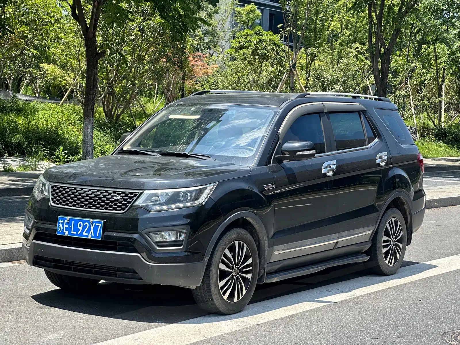 CHANGAN OSHAN CX70 2017