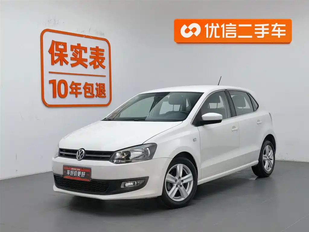 VOLKSWAGEN POLO 2011