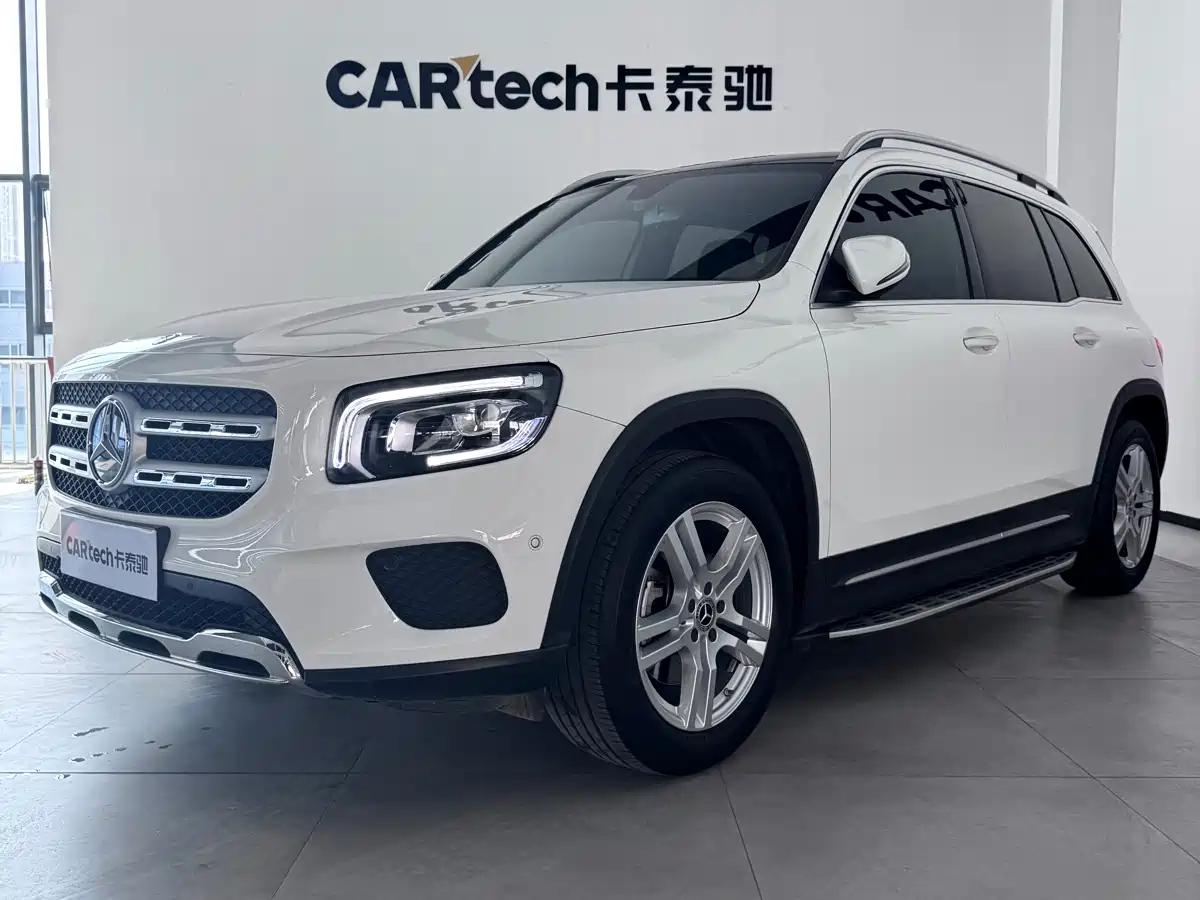 MERCEDES BENZ GLB 2023
