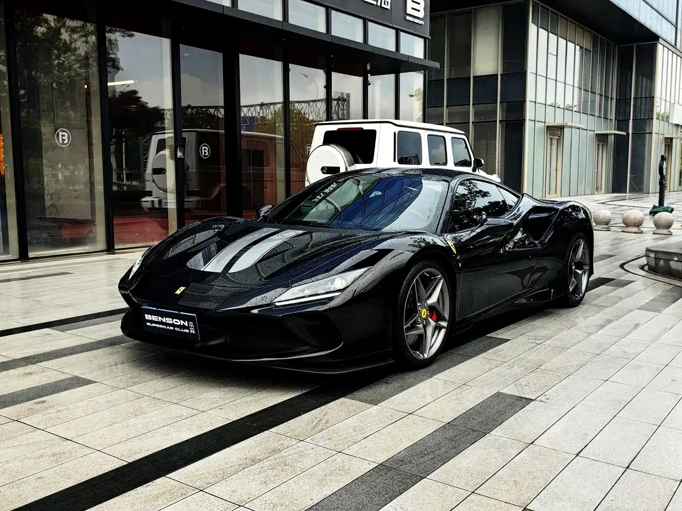 FERRARI F8 2019