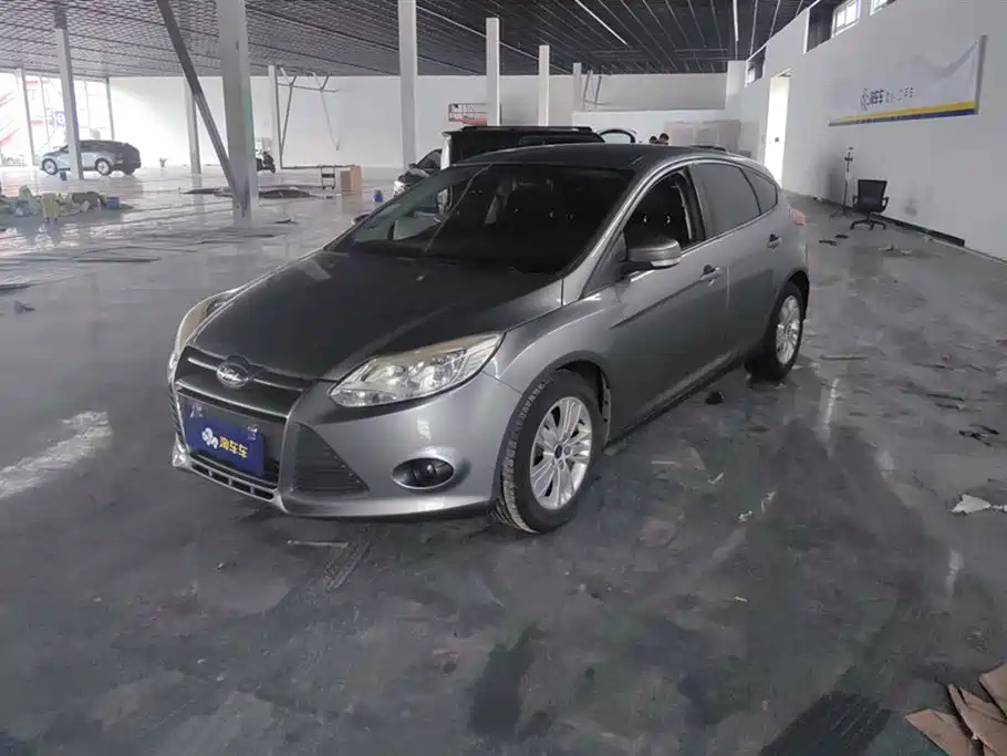 FORD FOCUS 2012