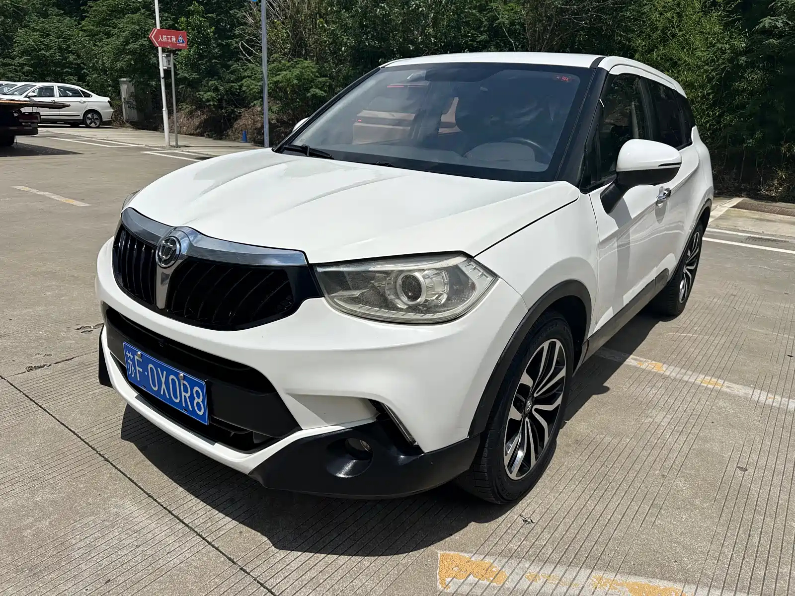 ZHONGHUA V3 2016