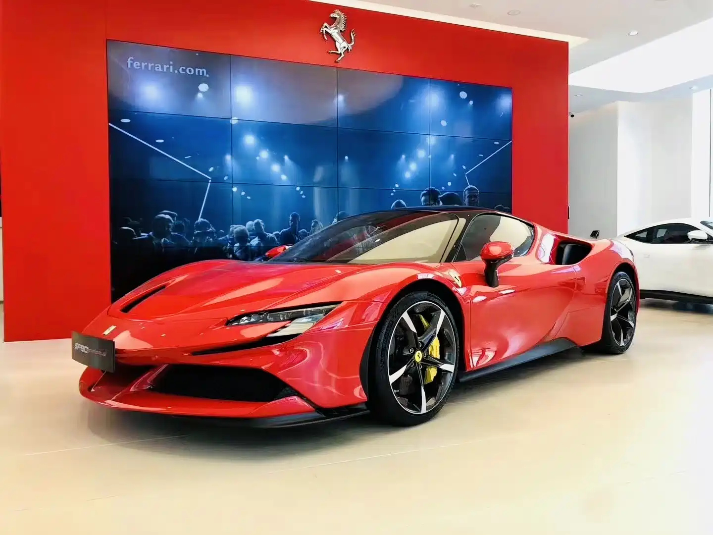 FERRARI SF90 2020