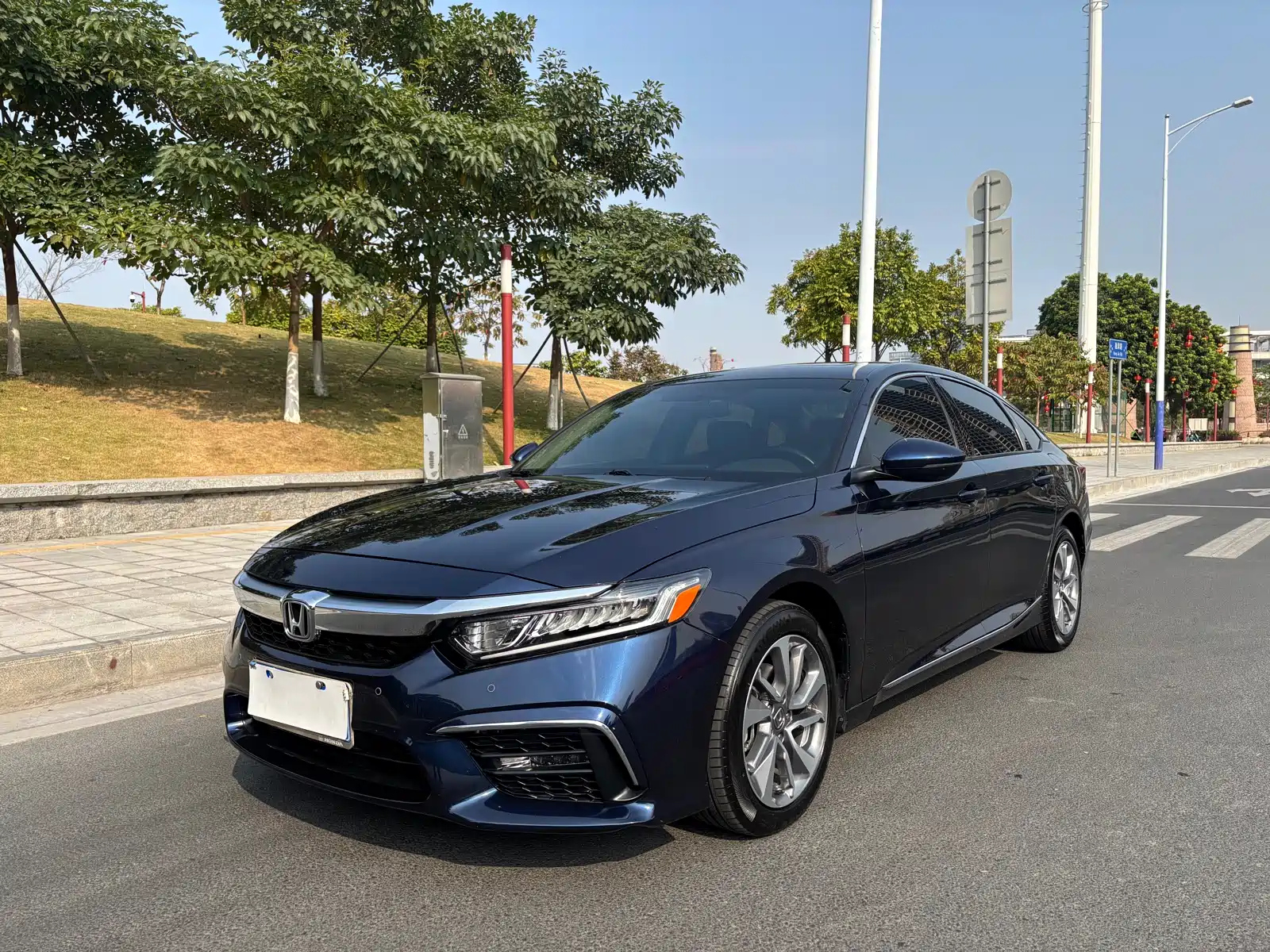 HONDA INSPIRE 2019