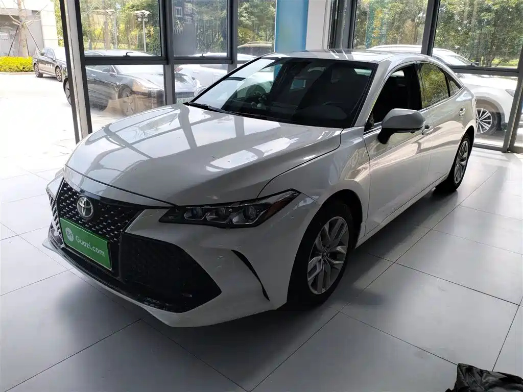 TOYOTA AVALON 2019
