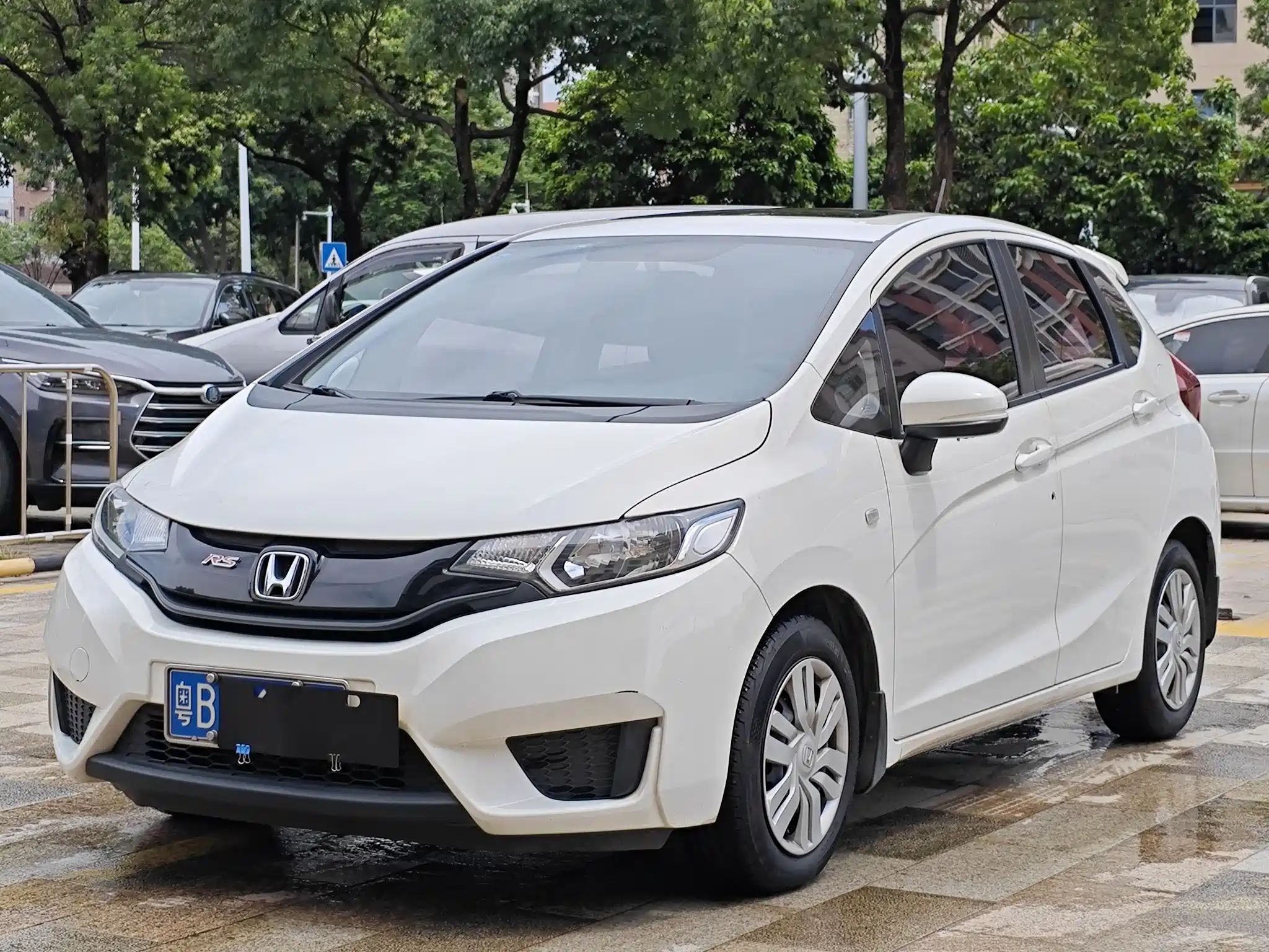 HONDA FIT 2016