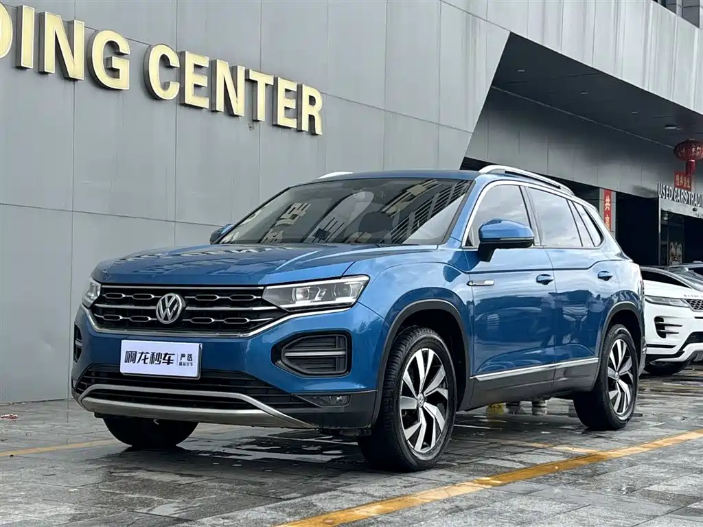 VOLKSWAGEN TAYRON 2020