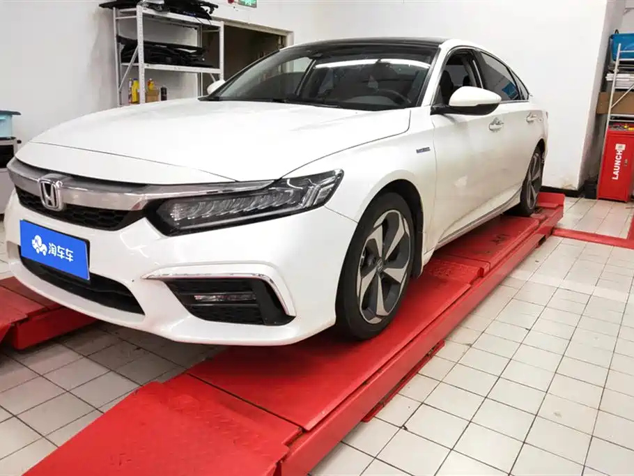 HONDA INSPIRE 2019