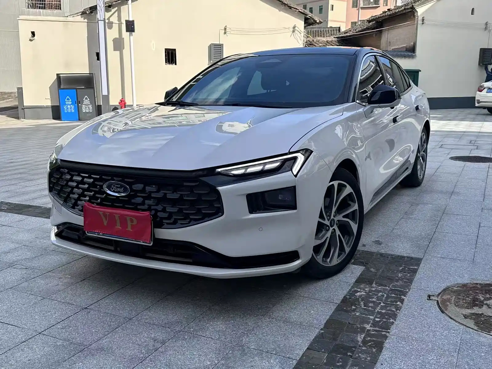 FORD MONDEO