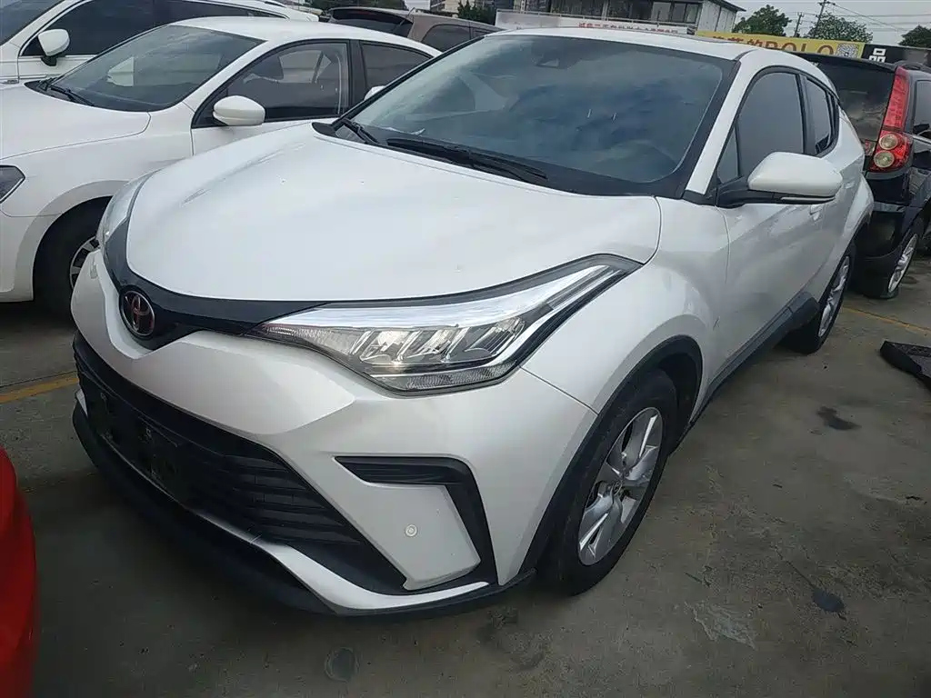 TOYOTA IZOA 2021