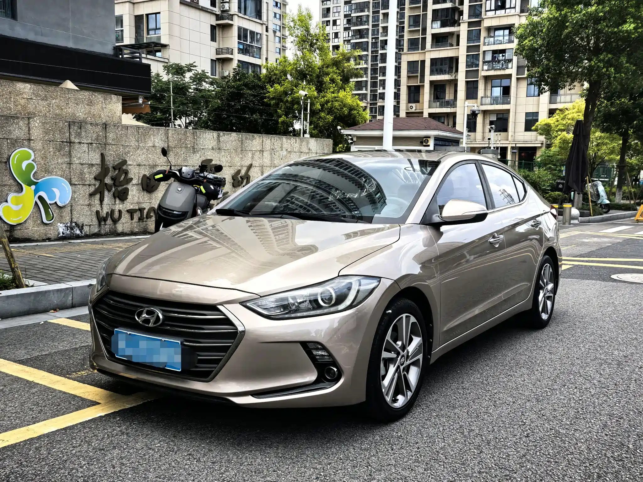 HYUNDAI ELANTRA 2018