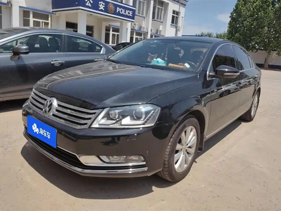 VOLKSWAGEN MAGOTAN 2015