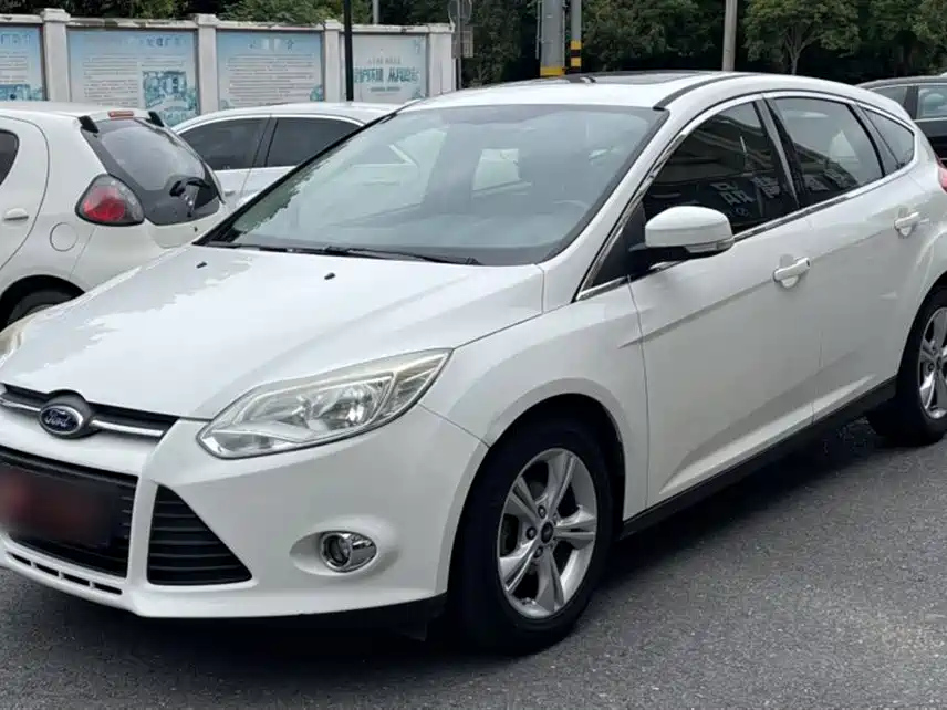 FORD FOCUS 2012