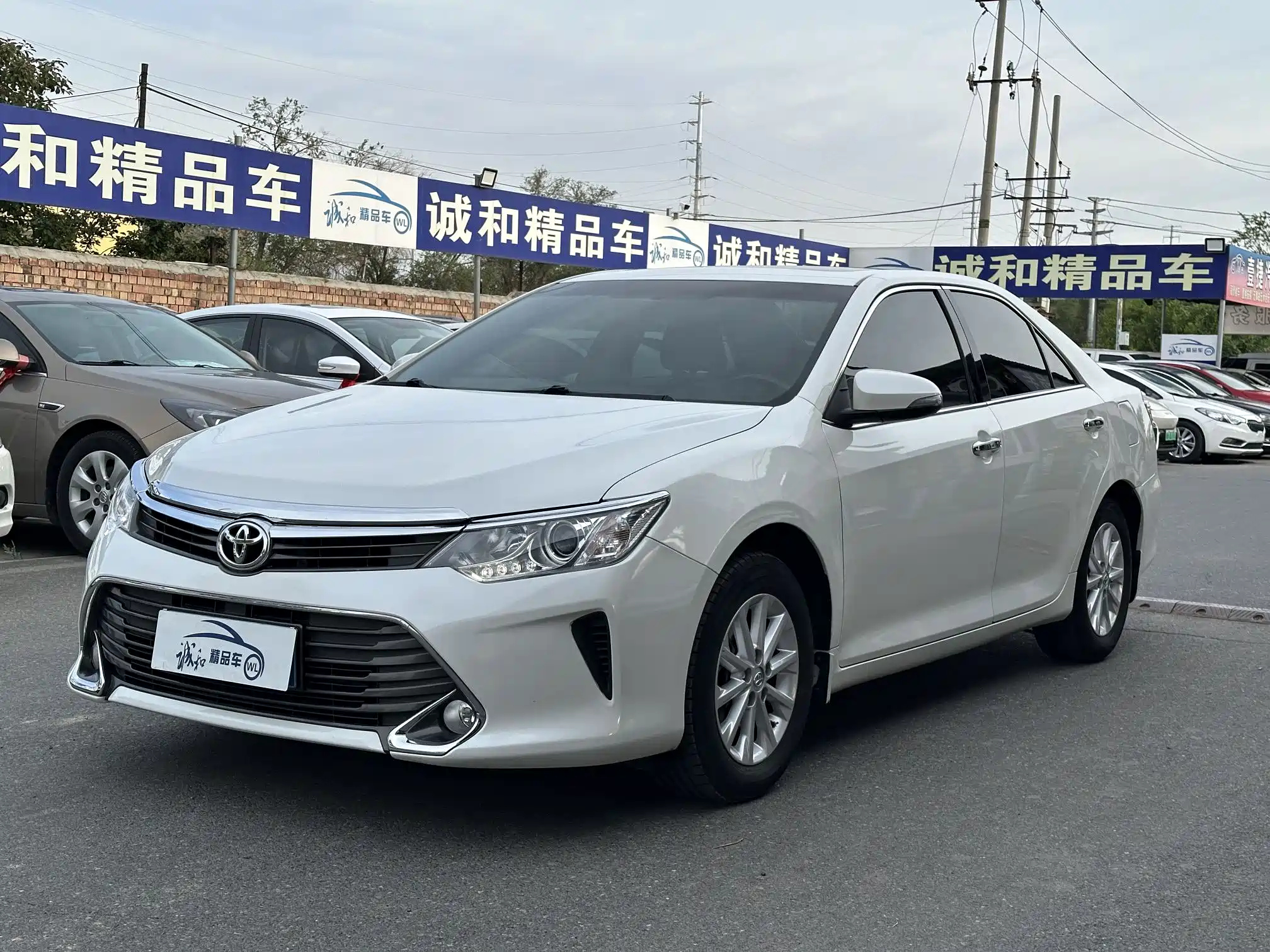 TOYOTA CAMRY
