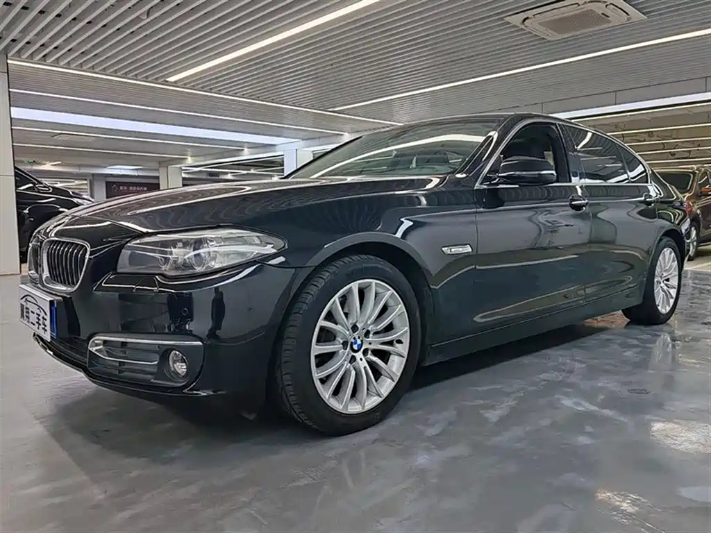 BMW 5-SERIES