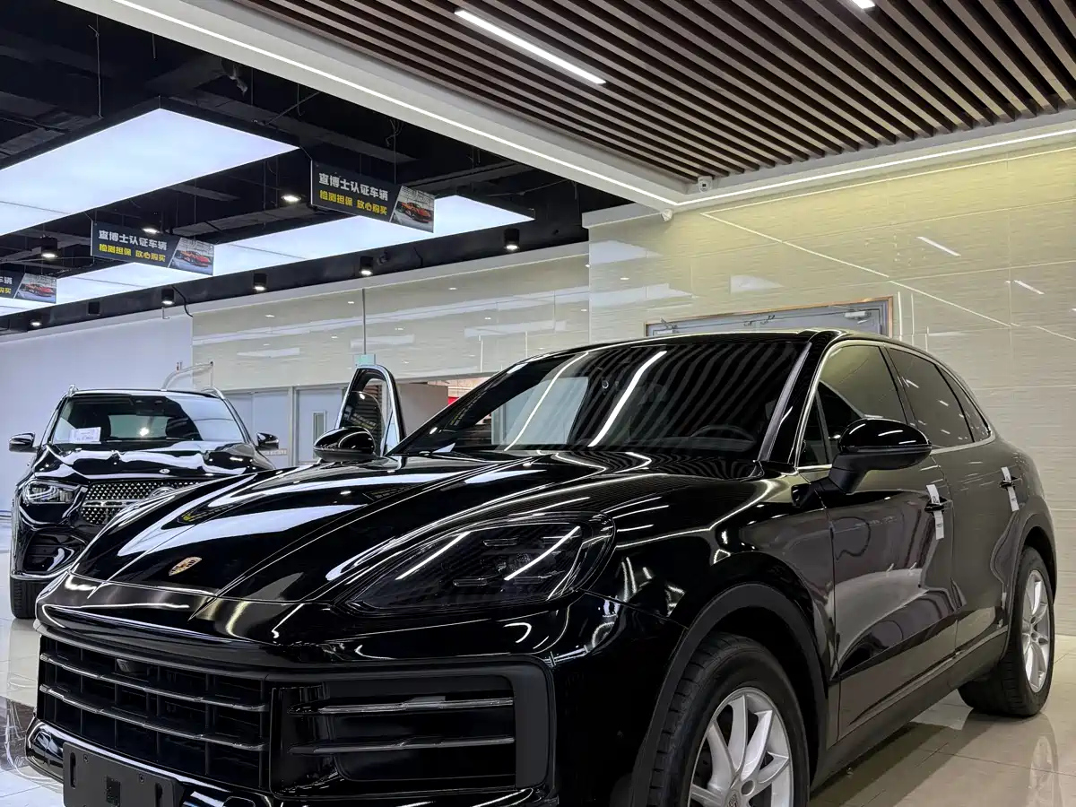 PORSCHE CAYENNE