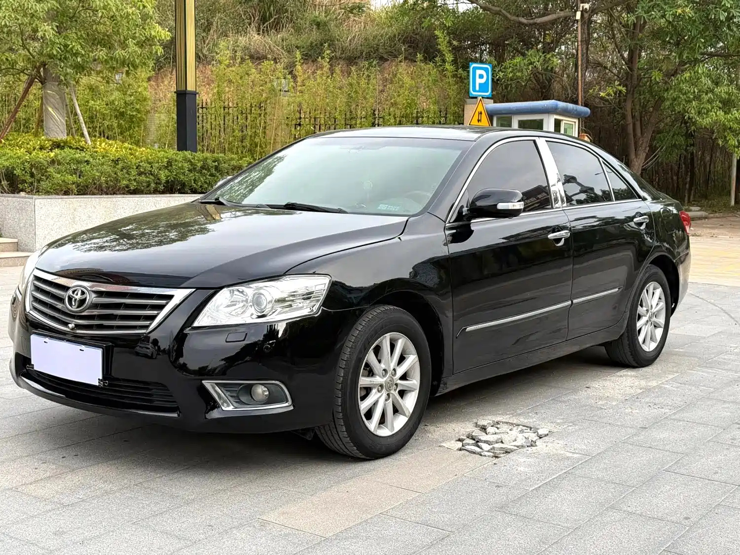 TOYOTA CAMRY 2010