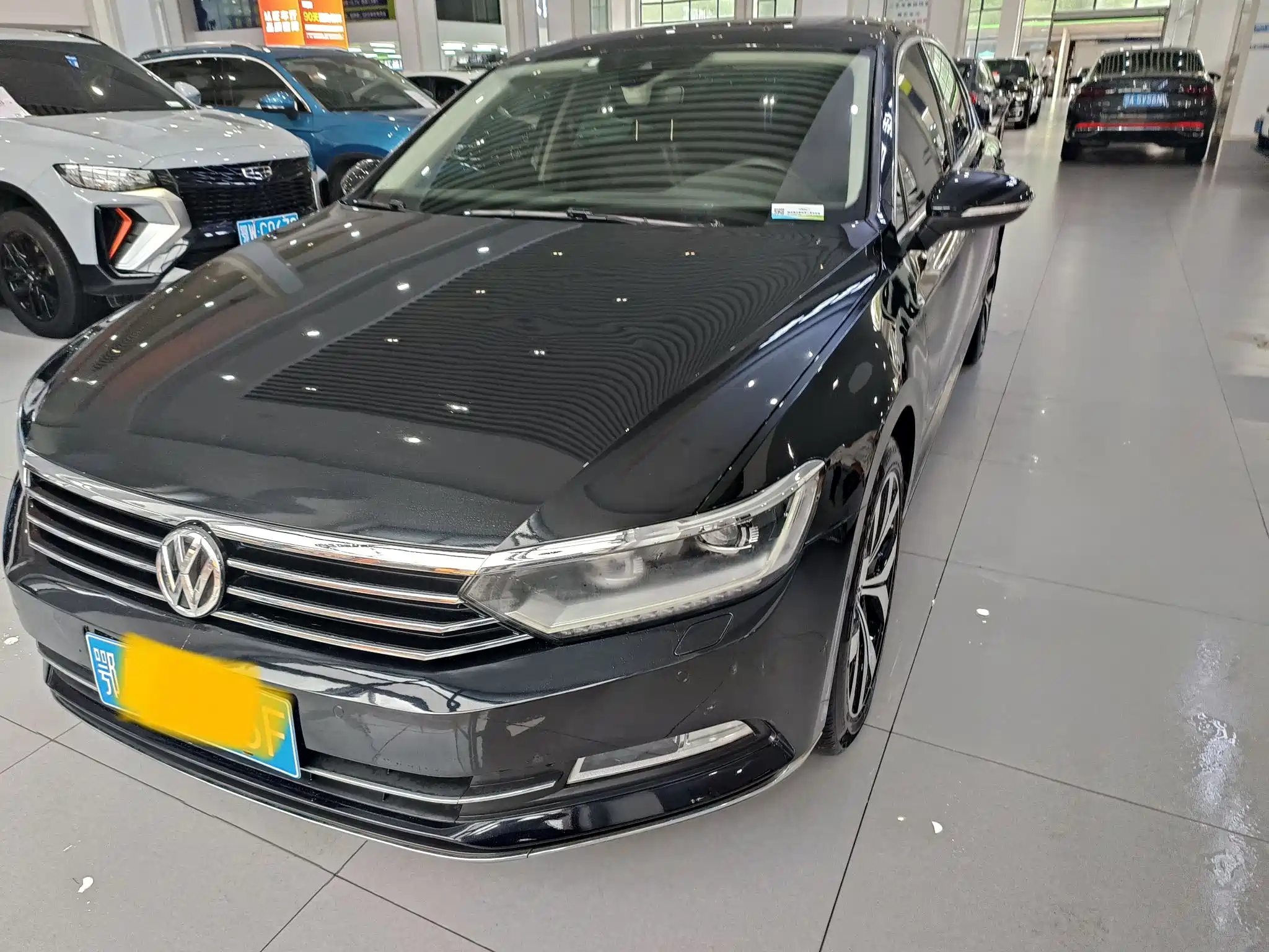 VOLKSWAGEN MAGOTAN 2019