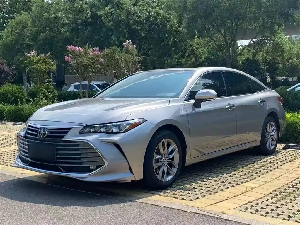 TOYOTA AVALON 2019