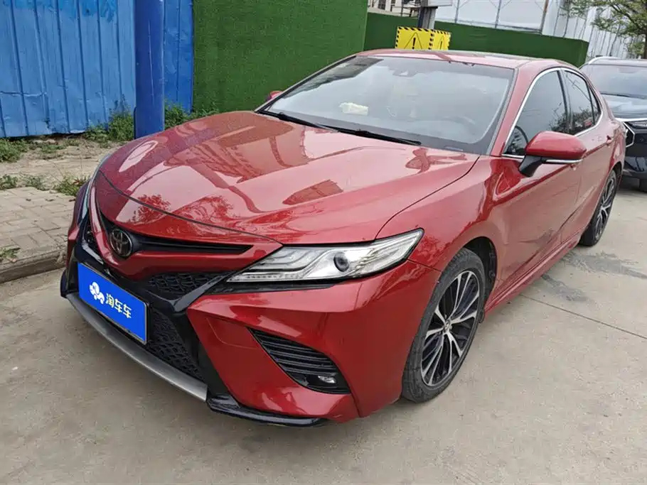 TOYOTA CAMRY 2018