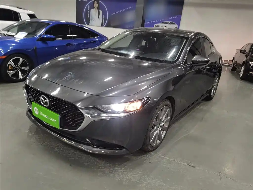 MAZDA 3 AXELA 2021