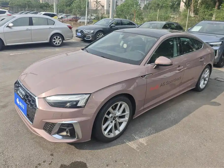 AUDI A5 2022