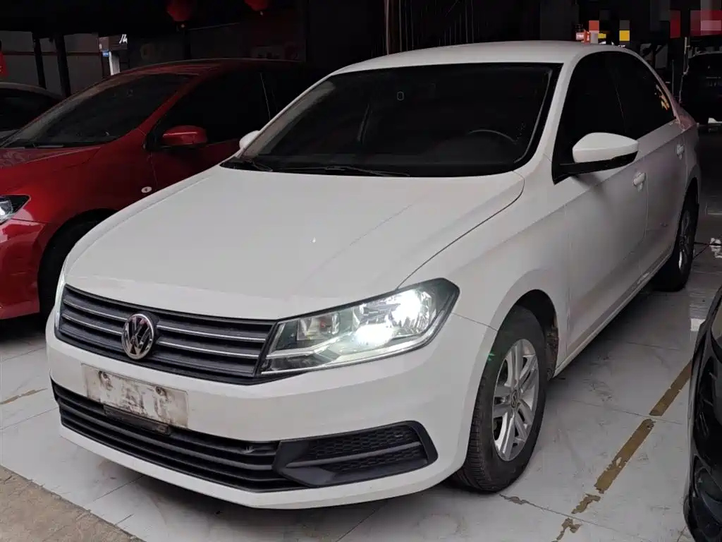 VOLKSWAGEN SANTANA 2021