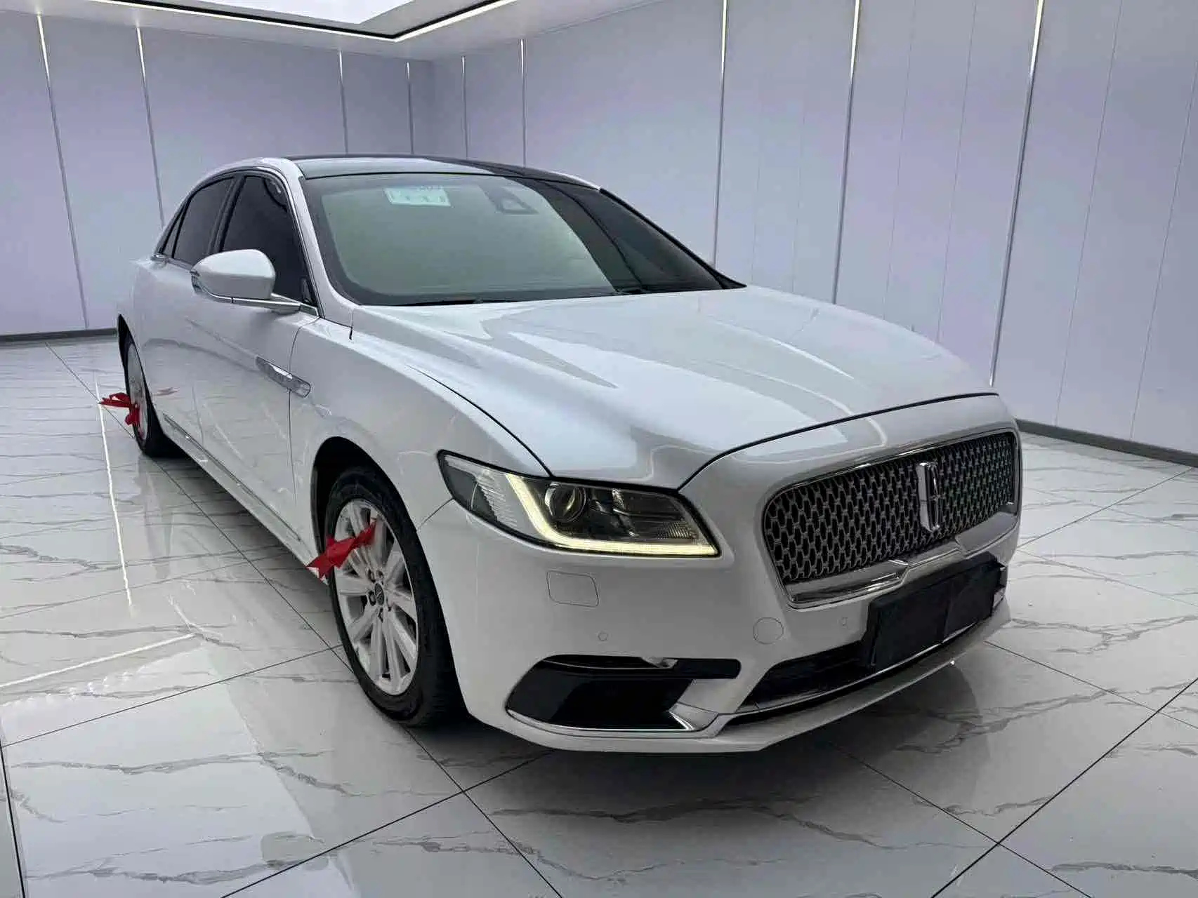 LINCOLN CONTINENTAL 2017