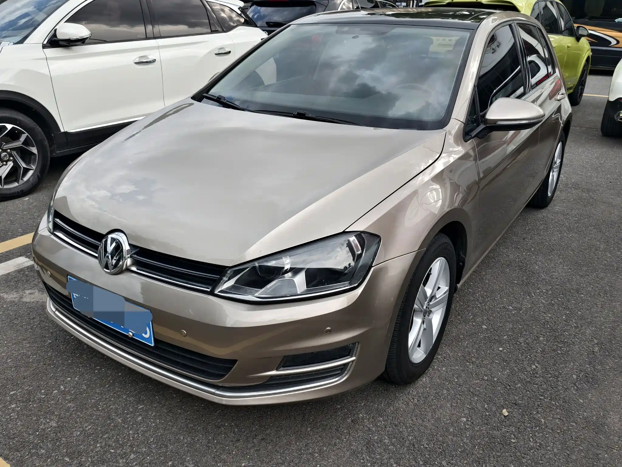 VOLKSWAGEN GOLF 2015