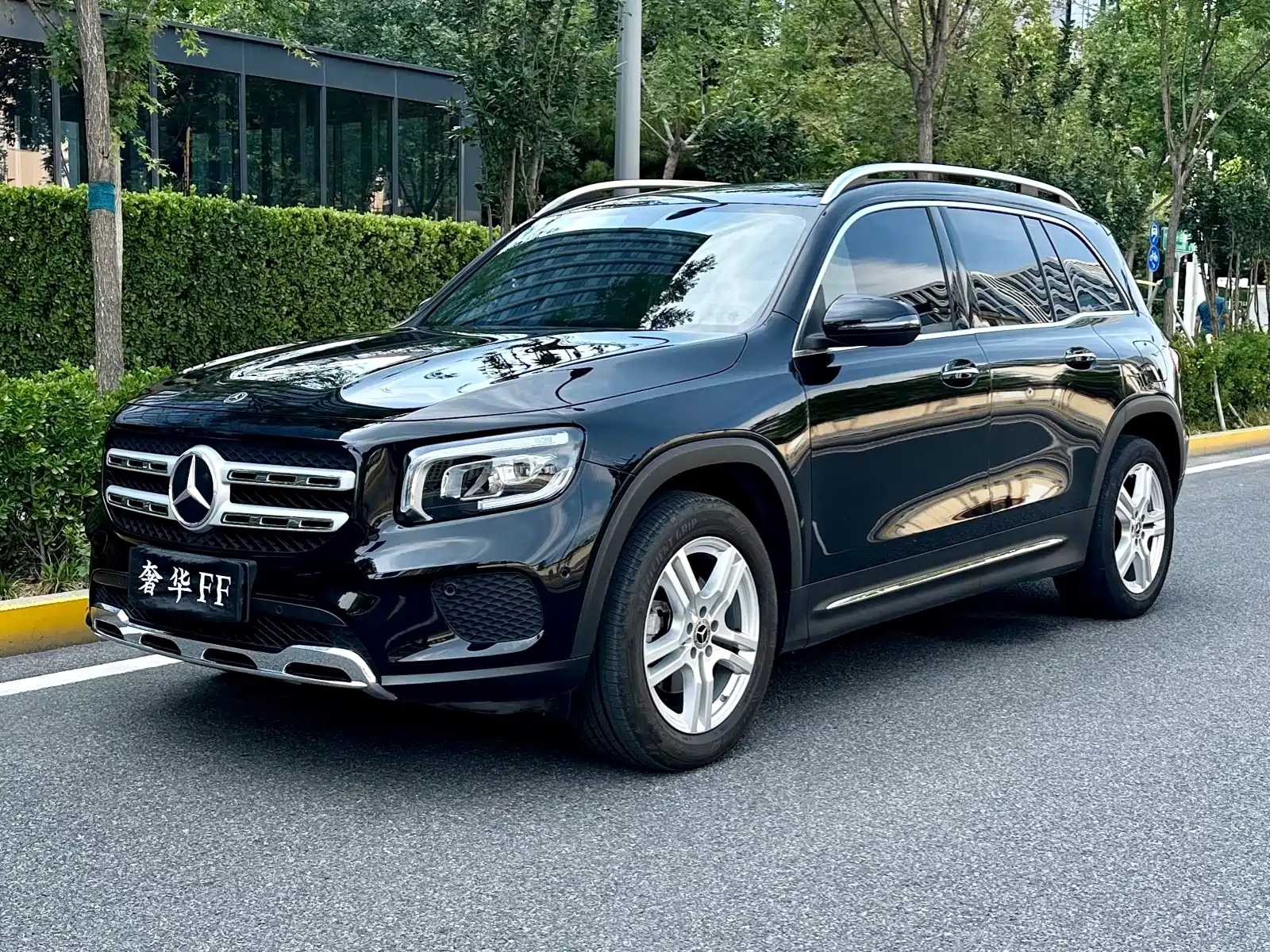 MERCEDES BENZ GLB 2021